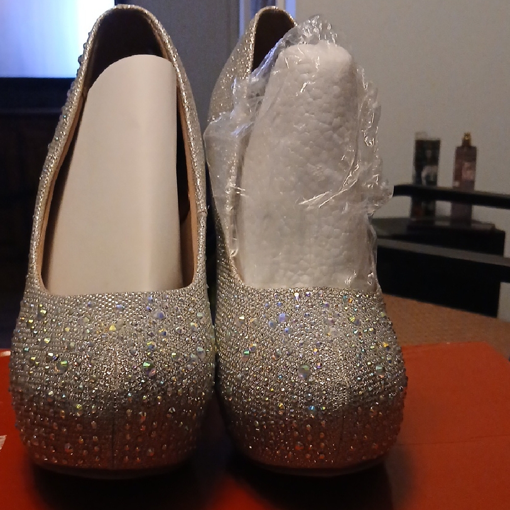 Elegant Silver Rhinestone Women's Heels